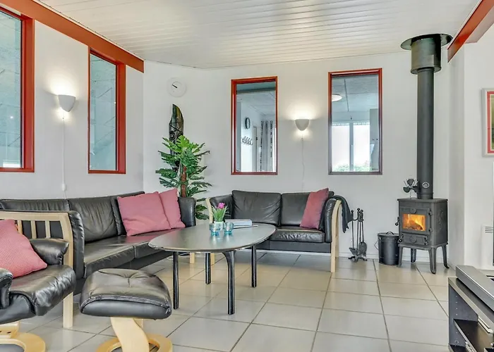 別荘 Emly - 1-1km From The Sea By Interhome *