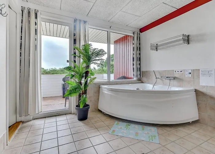 Emly - 1-1km From The Sea By Interhome 別荘